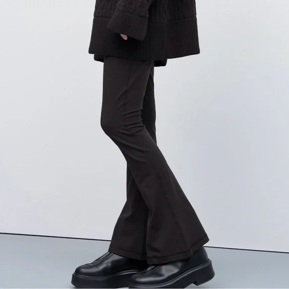 Align High-Rise Mini-Flared Pant *Regular - Picture 2 of 6